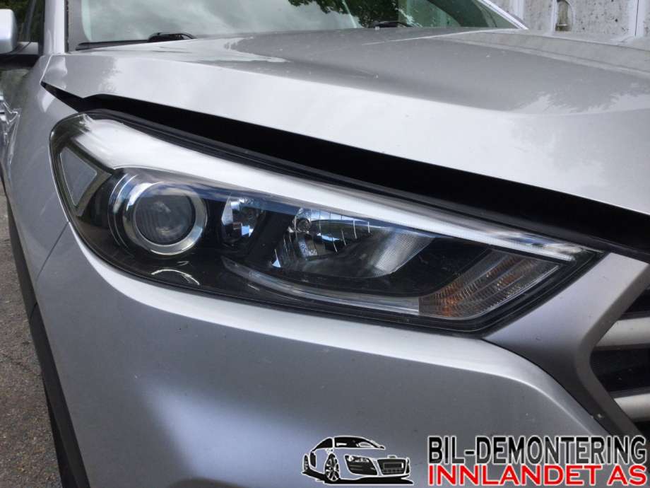 Frontlykt høyre halogen til Hyundai Tucson, 2015-2020 (HYUNDAI|92102D7100)