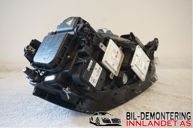 Frontlykt venstre halogen til VW Golf Sportsvan 2014-2018  (VOLKSWAGEN|517 941 751 B||90056238)