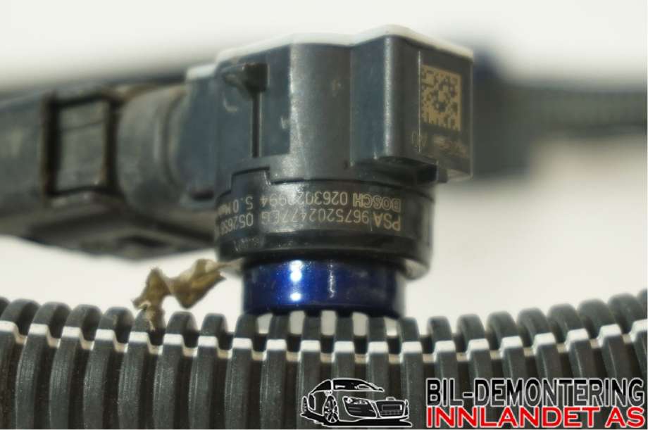 Parkeringssensor foran til Peugeot 308 2013-2021 (Type II) (PEUGEOT||9675202477EG)