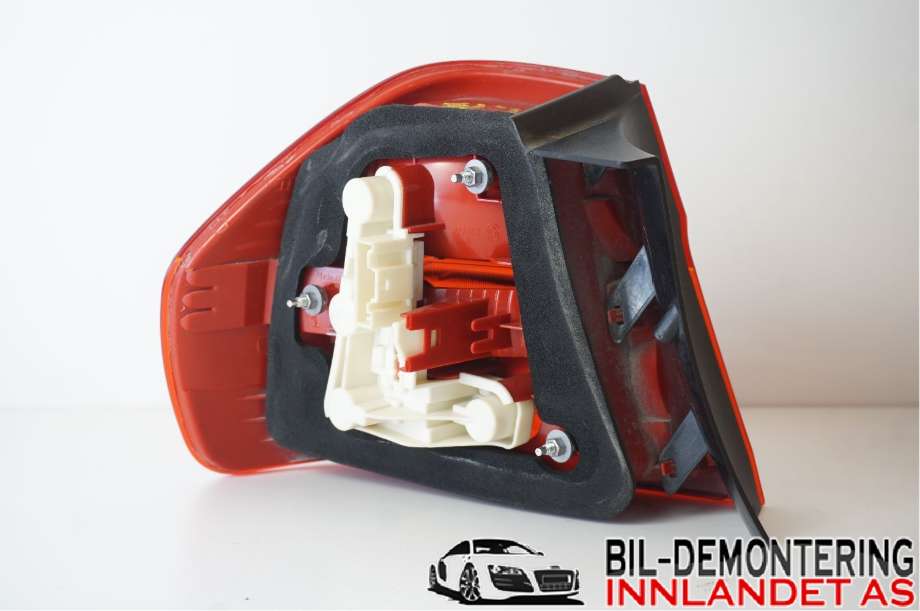 Baklykt høyre til BMW 3-Serie 2005-2011 (E90/E91/E92/E93) (E90/E91/E92/E93) (BMW|63 21 6 937 458|)