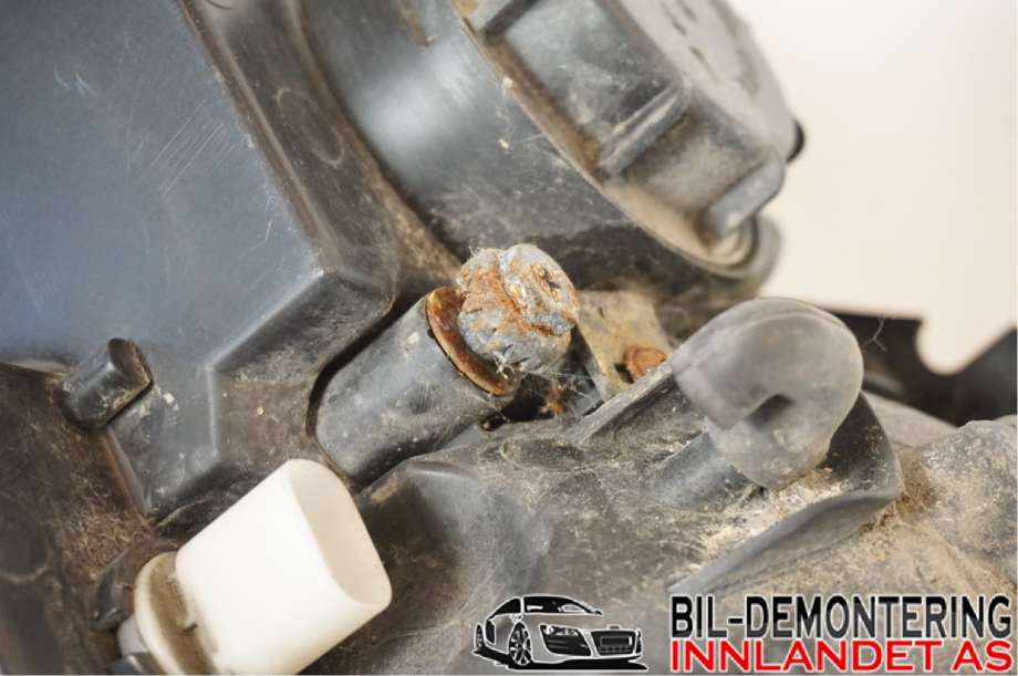 Frontlykt høyre halogen til Hyundai Santa Fe 2006-2009 (Type II, Fase 1) (HYUNDAI||92102-2B0 R)