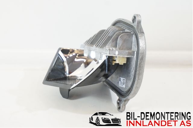 Diverse deler til VW Passat 2015-2019 (Fase 1) (B8) (B8) (VOLKSWAGEN||3G0998477)