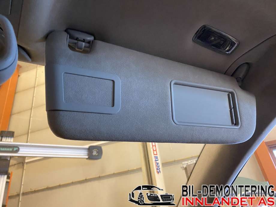 Solskjerm til Audi A8 2003-2010 (Type II)  (AUDI|4E0 857 552 N|)