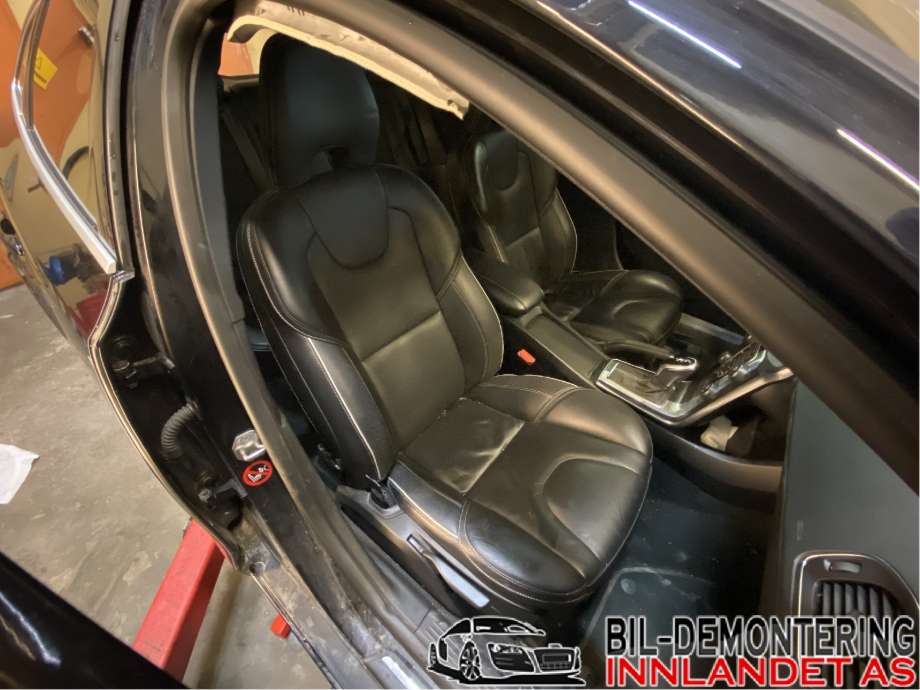 Sete foran høyre til Volvo V40, 2012-2019  (VOLVO|)