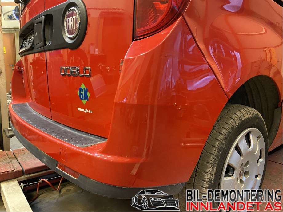 Støtfanger bak til Fiat Doblo 2010-->> (Type II)  (FIAT|735512760|)