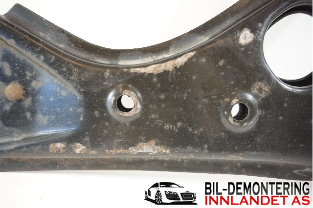 Bærebru venstre foran nedre til Fiat Doblo 2010-->> (Type II)  (FIAT|51810665|51932035|91809466)