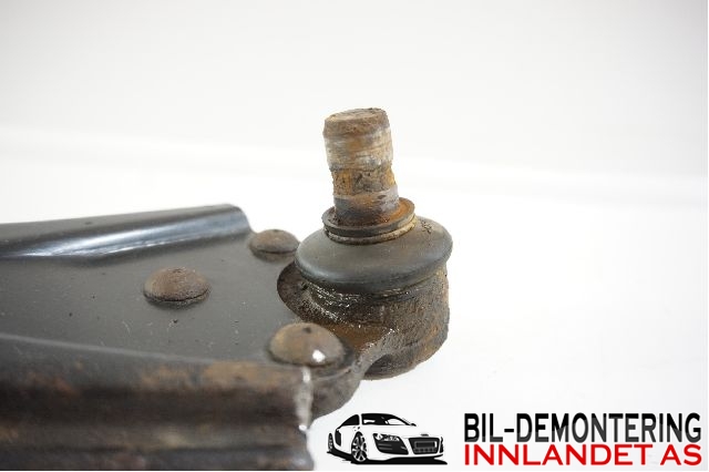 Bærebru venstre foran nedre til Fiat Doblo 2010-->> (Type II)  (FIAT|51810665|51932035|91809466)