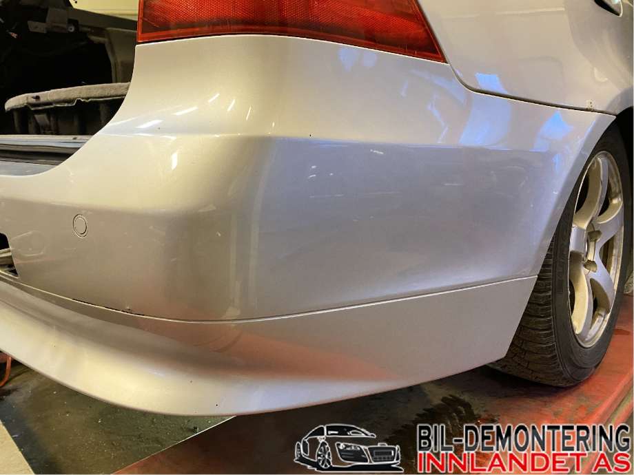 Støtfanger bak til BMW 5-Serie 2003-2010 (E60/E61) (E60/E61) (BMW|51 12 7 117 277|)