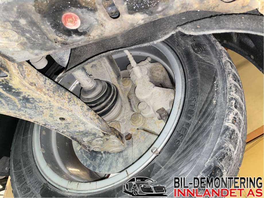 Travers foran hoved til Volvo XC60 2008-2013 (Type I, Fase 1)  (VOLVO|31406810|)