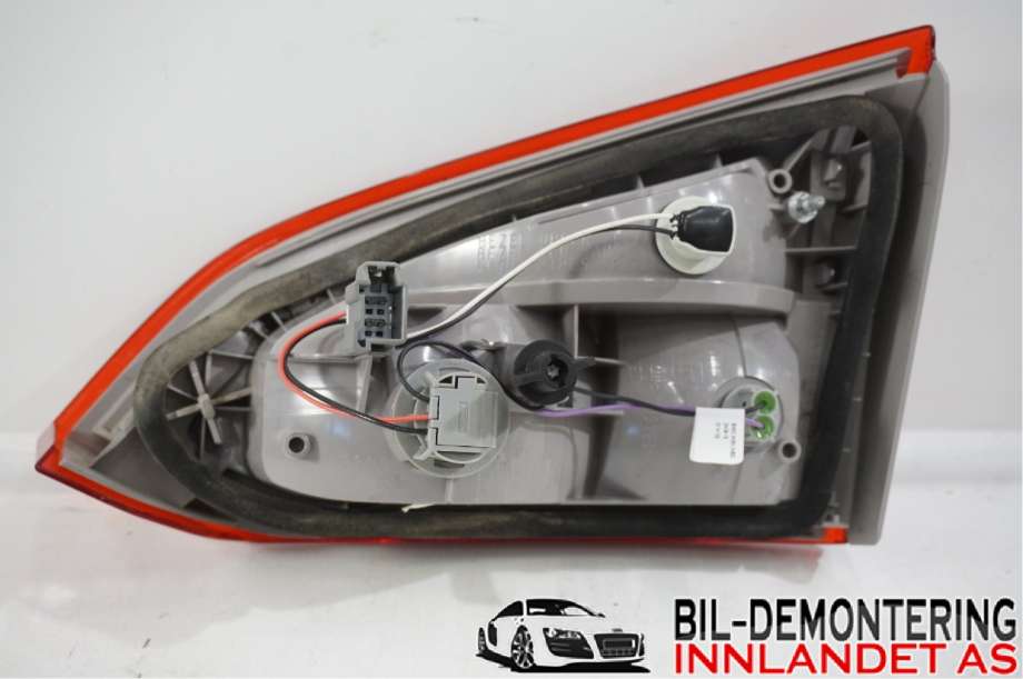 Baklykt venstre indre til Ford Focus 2014-2018 (Type III, Fase 2)  (FORD|F1EB-13A603-BA|)