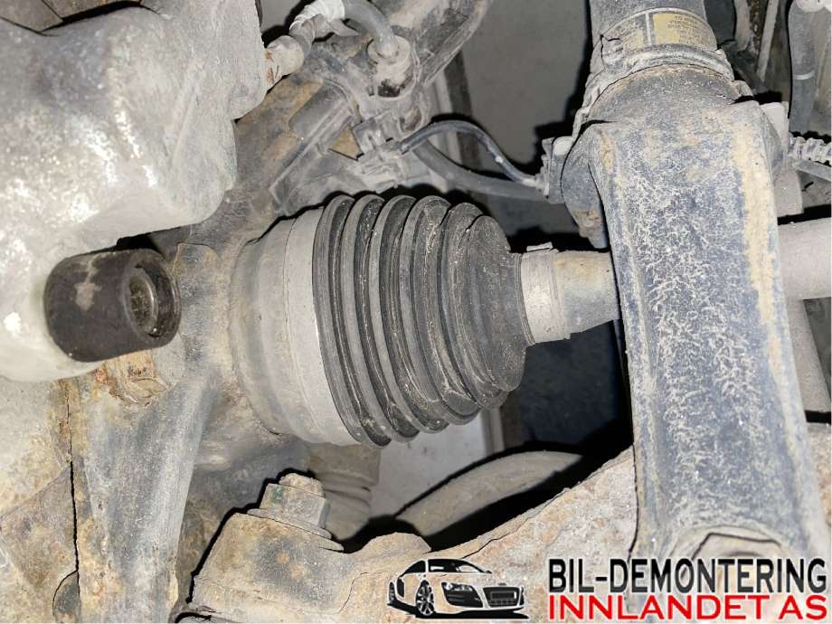Drivaksel venstre foran til Mercedes ML, 2005-2011 (W164) (W164) (MERCEDES|A 164 330 08 01)
