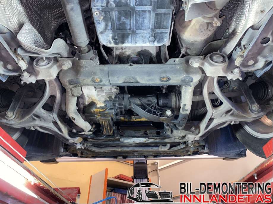 Travers foran hoved til Mercedes ML, 2005-2011 (W164) (W164) (MERCEDES|A 164 330 00 58)