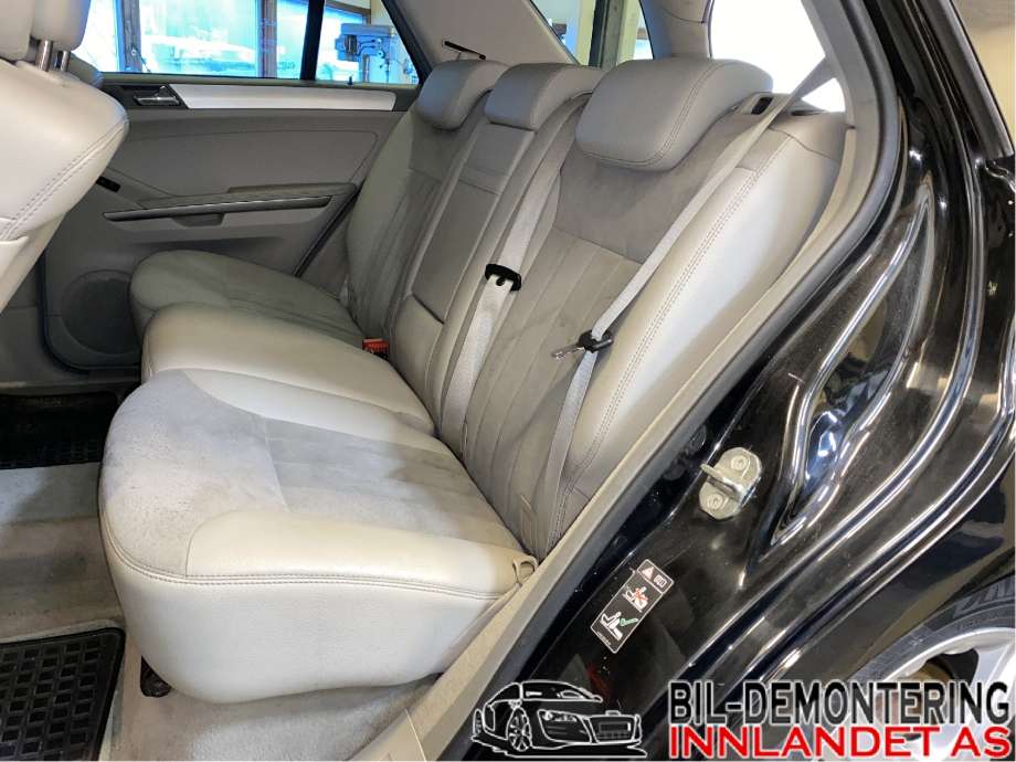 Sete bak til Mercedes ML, 2005-2011 (W164) (W164) (MERCEDES|)
