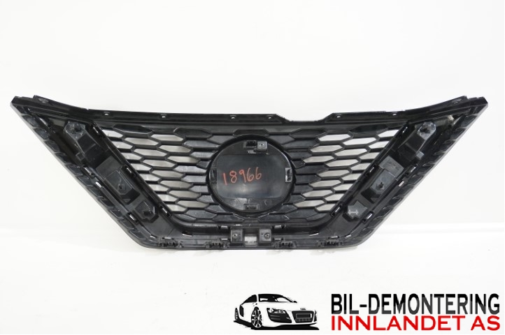 Grill til Nissan Qashqai 2014-2021 (Type II)  (NISSAN|62310HV32B|)
