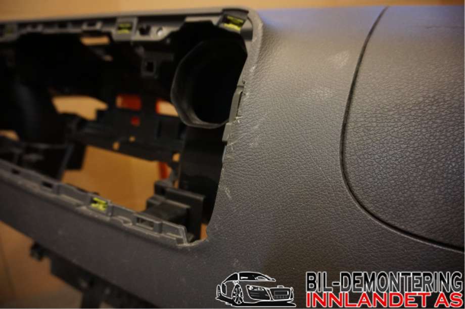 Dashbord til Mercedes Sprinter 2018-->> (907/910) (907/910) (A 910 680 06 00|7P82)