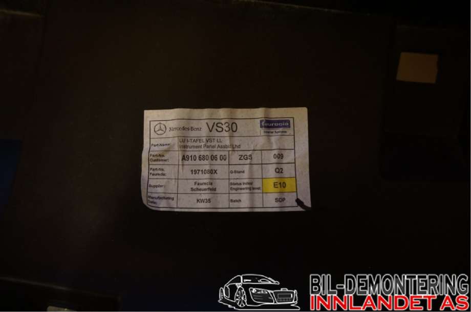 Dashbord til Mercedes Sprinter 2018-->> (907/910) (907/910) (A 910 680 06 00|7P82)
