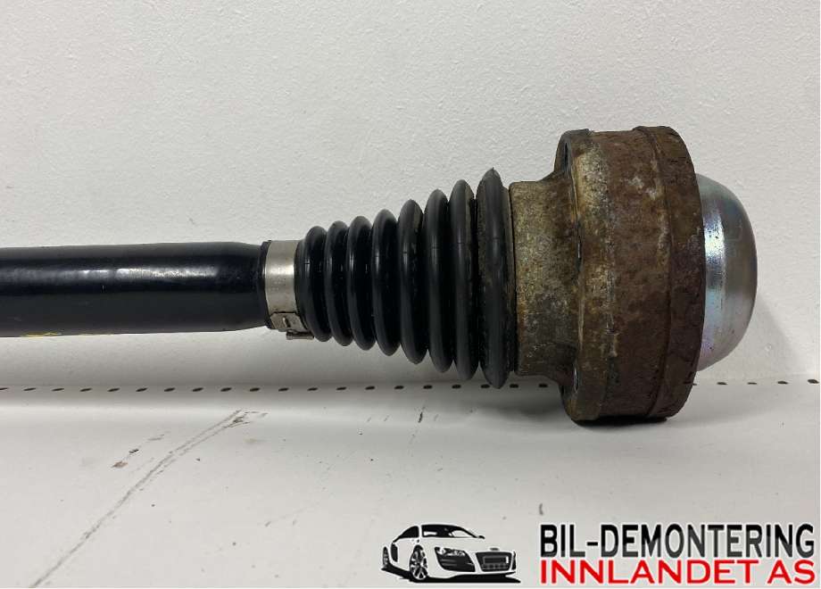 Drivaksel venstre bak til Audi Q5 2008-2012 (Type I, Fase 1)  (AUDI|8R0 501 203 B|8R0 501 203 BX|8R0501203B)