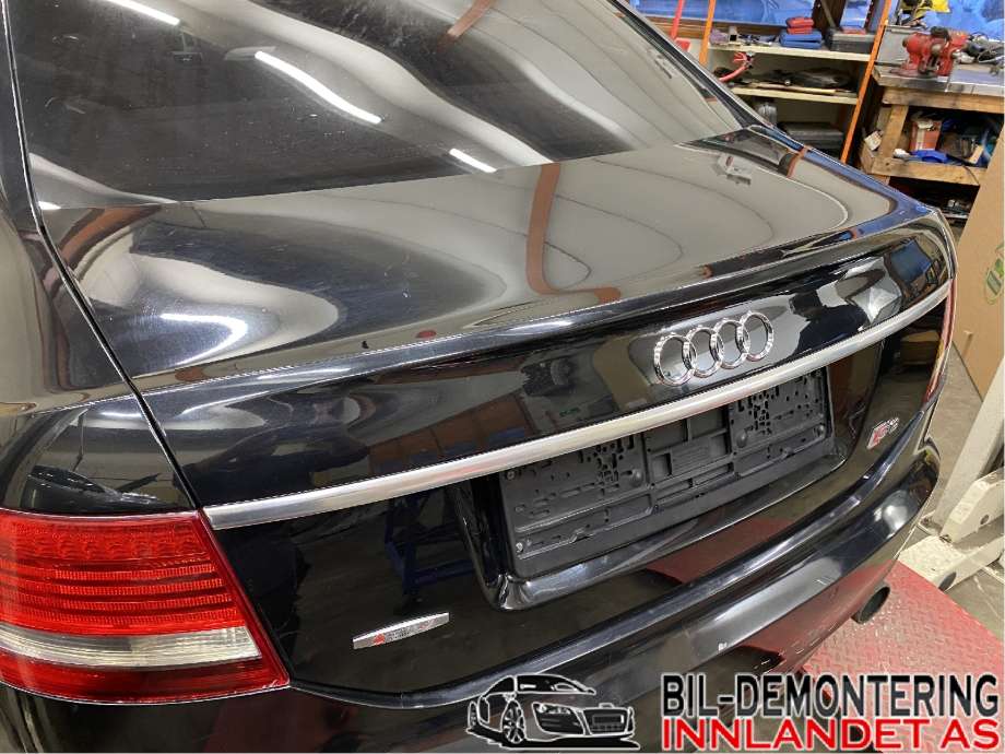 Bakluke sedan til Audi A6 2008-2011 (Type III, Fase 2) (C6) (C6) (AUDI|4F5 827 023 H|)
