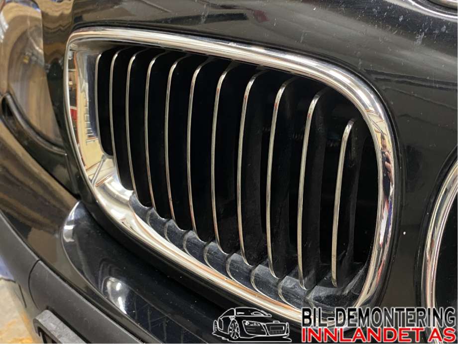 Grill høyre til BMW 3-Serie 1998-2005 (E46) (E46) (BMW|51 13 7 042 962|)