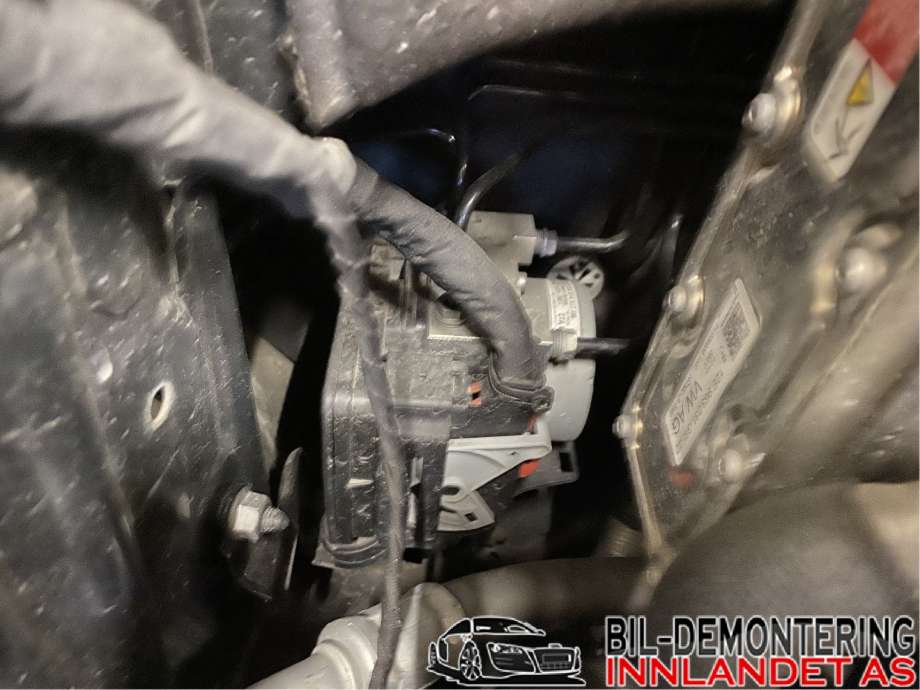 ABS sentral til VW e-Golf, 2017-2020 (Fase 2)  (VOLKSWAGEN|5Q0 614 517 DB)
