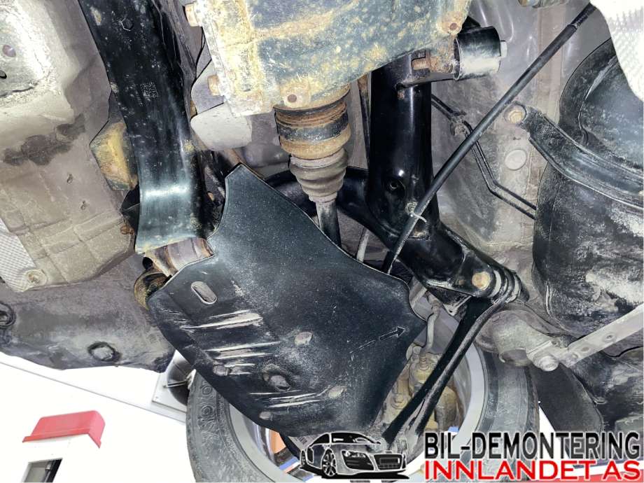 Travers bak til BMW 3-Serie 2012-2018 (F30/F31/F34) (F30/F31/F34) (BMW|33 31 6 792 507|33 32 6 867 540|)