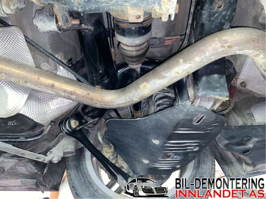 Travers bak til BMW 3-Serie 2012-2018 (F30/F31/F34) (F30/F31/F34) (BMW|33 31 6 792 507|33 32 6 867 540|)