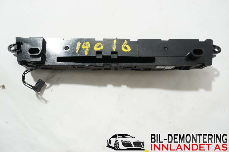 Bilstereo diverse til BMW 3-Serie 2012-2018 (F30/F31/F34) (F30/F31/F34) (BMW|61 31 6 832 880|)