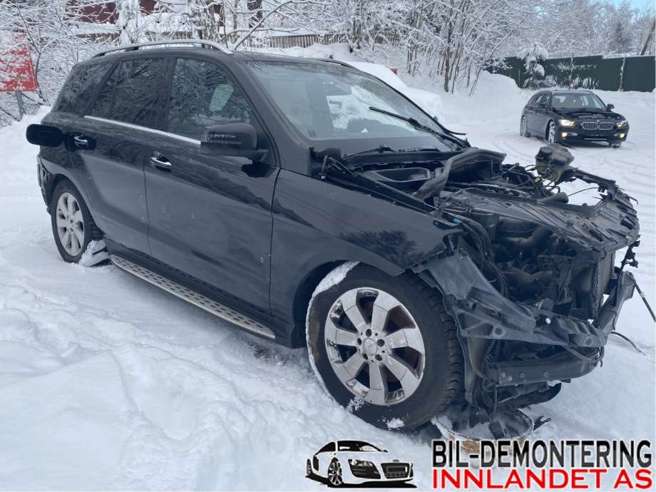 Airbag gardin høyre til Mercedes ML, 2011-2015 (Fase 1) (W166) (W166) (MERCEDES|A 166 860 06 02)