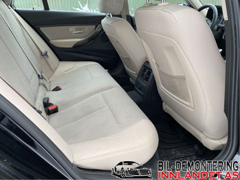 Sete bak til BMW 3-Serie 2012-2018 (F30/F31/F34) (F30/F31/F34) (BMW|52 20 7 260 002|)