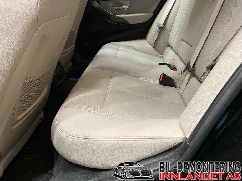 Sete bak til BMW 3-Serie 2012-2018 (F30/F31/F34) (F30/F31/F34) (BMW|52 20 7 260 002|)