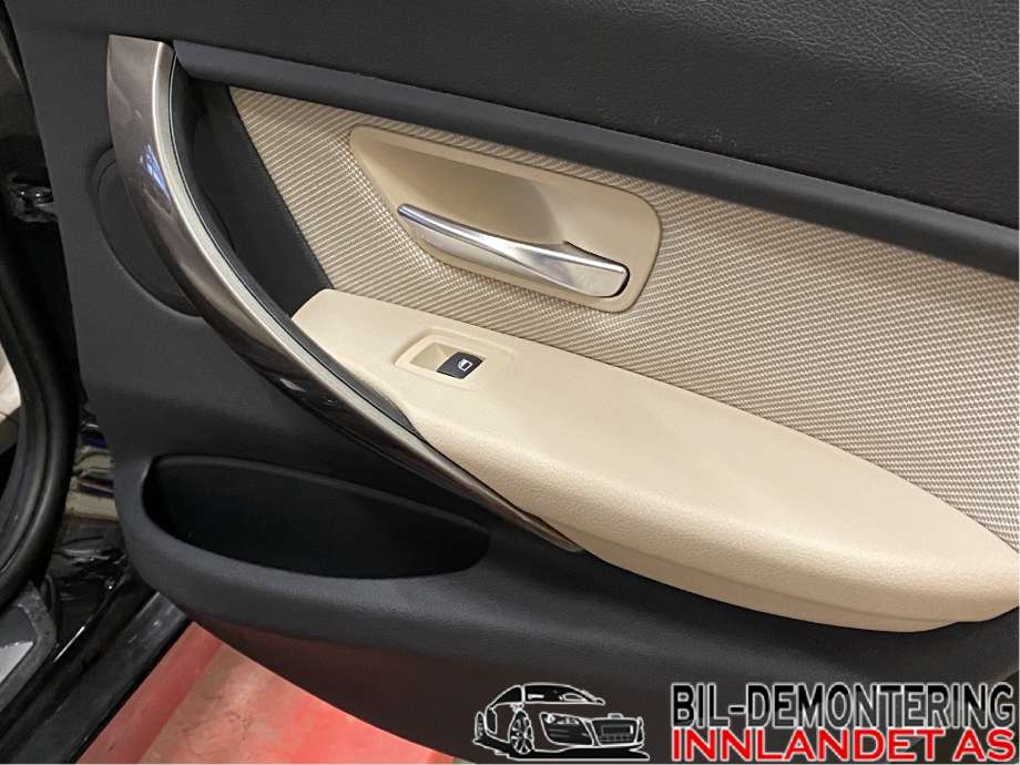 Dørtrekk høyre til BMW 3-Serie 2012-2018 (F30/F31/F34) (F30/F31/F34) (BMW|51 42 7 364 956|)