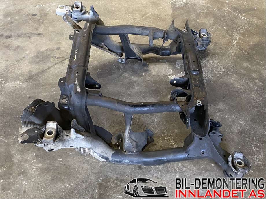 Travers foran hoved til Mercedes ML 2005-2011 (W164) (W164) (MERCEDES|A 164 330 00 58|)