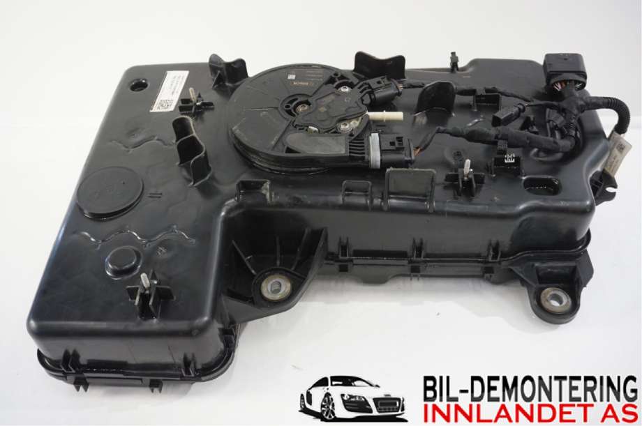 AdBlue tank til VW Transporter / Caravelle, 2015-2019 (T6) (T6) (VOLKSWAGEN|7E0 131 877 H)