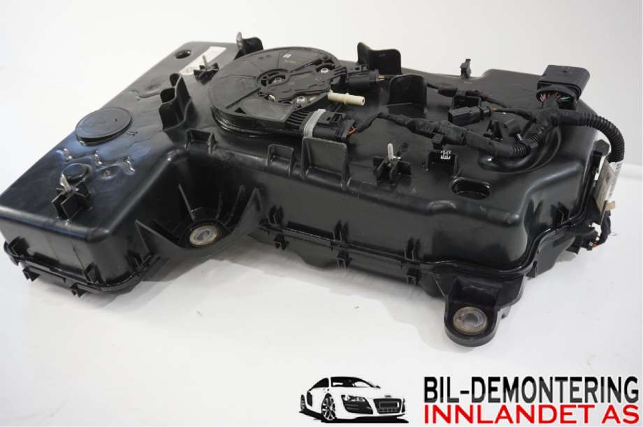 AdBlue tank til VW Transporter / Caravelle 2015-2019 (T6) (T6) (VOLKSWAGEN|7E0 131 877 H||7E0131877E)