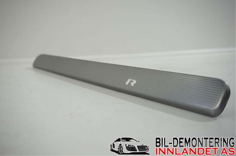 Diverse deler til VW Golf VI 2008-2012 (VOLKSWAGEN|5K1 858 415 C||5K1858529ADL)