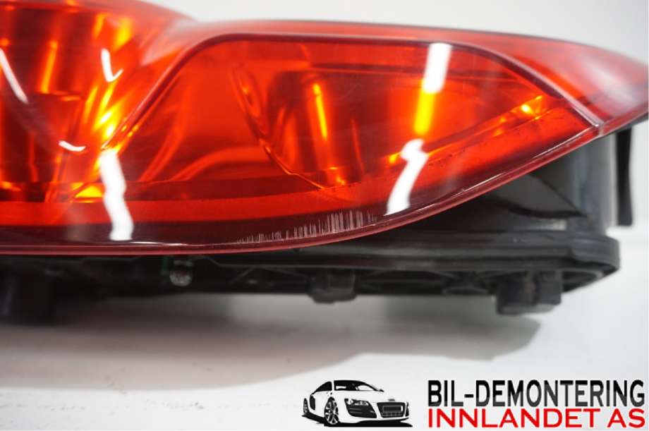 Baklykt venstre til Opel Combo D 2012-2018 (OPEL|95513787||00519248460)