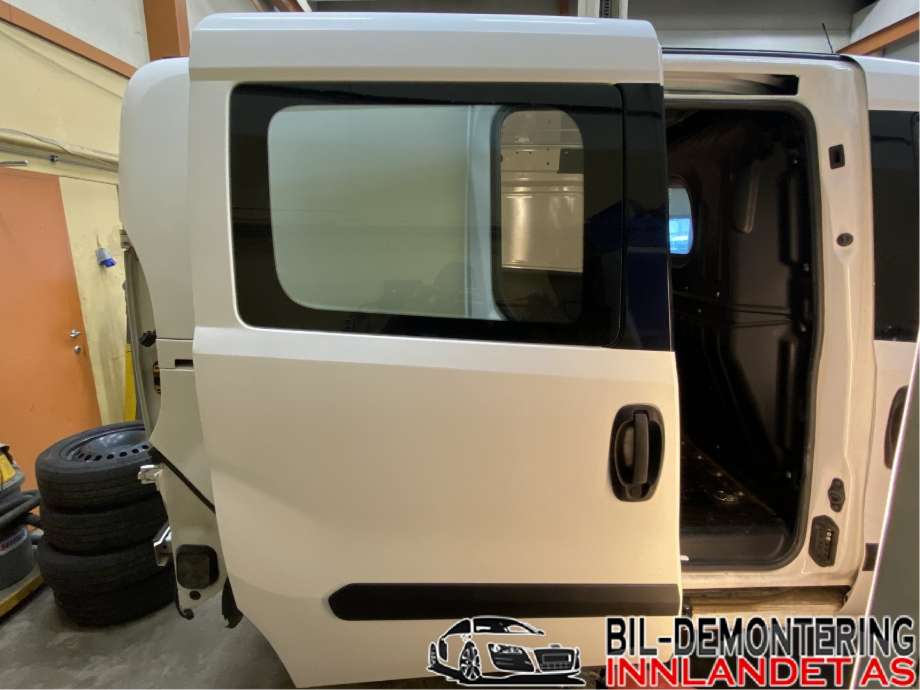 Dør høyre skyvedør til Opel Combo D, 2012-2018 (OPEL|95529288)