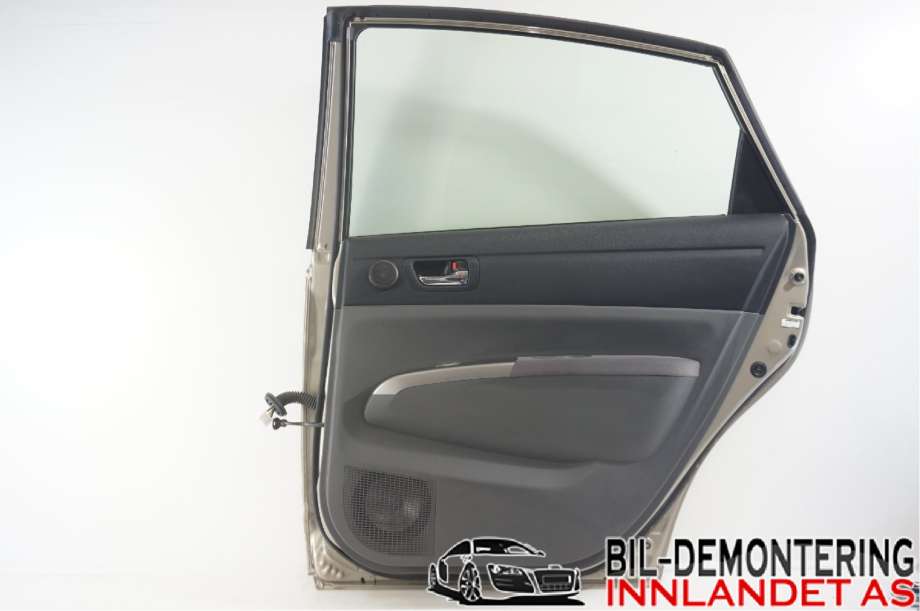 Dør høyre bak til Toyota Avensis 2003-2008 (Type II) (TOYOTA|6700305130|)