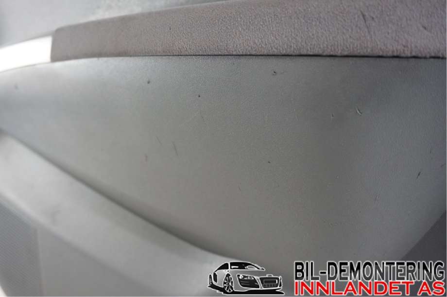Dør høyre bak til Toyota Avensis 2003-2008 (Type II) (TOYOTA|6700305130|)