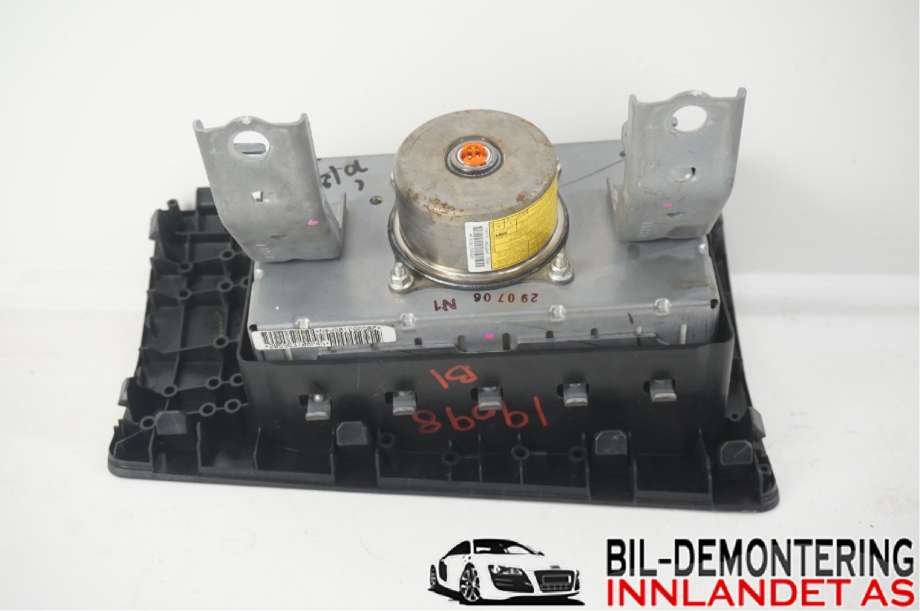 Airbag passasjer til Toyota Hilux 2006-2011 (TOYOTA|739700K021B0|)