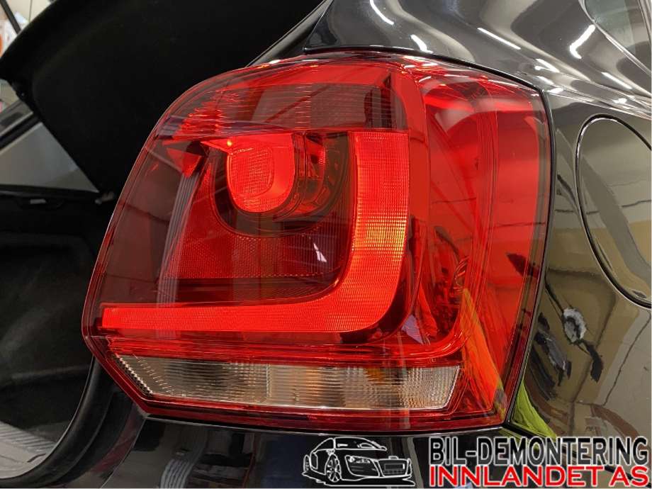 Baklykt høyre til VW Polo 2009-2014 (Type V, Fase 1) (VOLKSWAGEN|6R0 945 096 AH|)