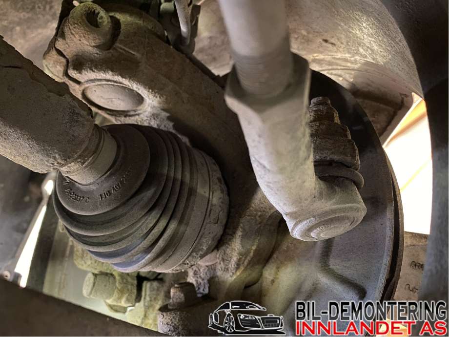 Drivaksel høyre foran til VW Polo 2009-2014 (Type V, Fase 1) (VOLKSWAGEN|6R0 407 762 A|6R0 407 762 AX|)