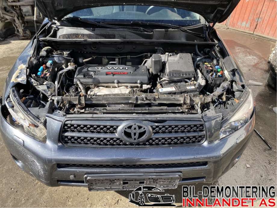 Viskermotor frontrute til Toyota RAV4, 2006-2009 (Type III, Fase 1)  (TOYOTA|8515042150)