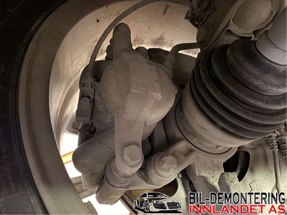 Bremsecaliper høyre foran til Mercedes A-Klasse 2012-2018 (W176) (W176) (MERCEDES BENZ|A 000 421 64 81|A 000 421 64 81 80|)