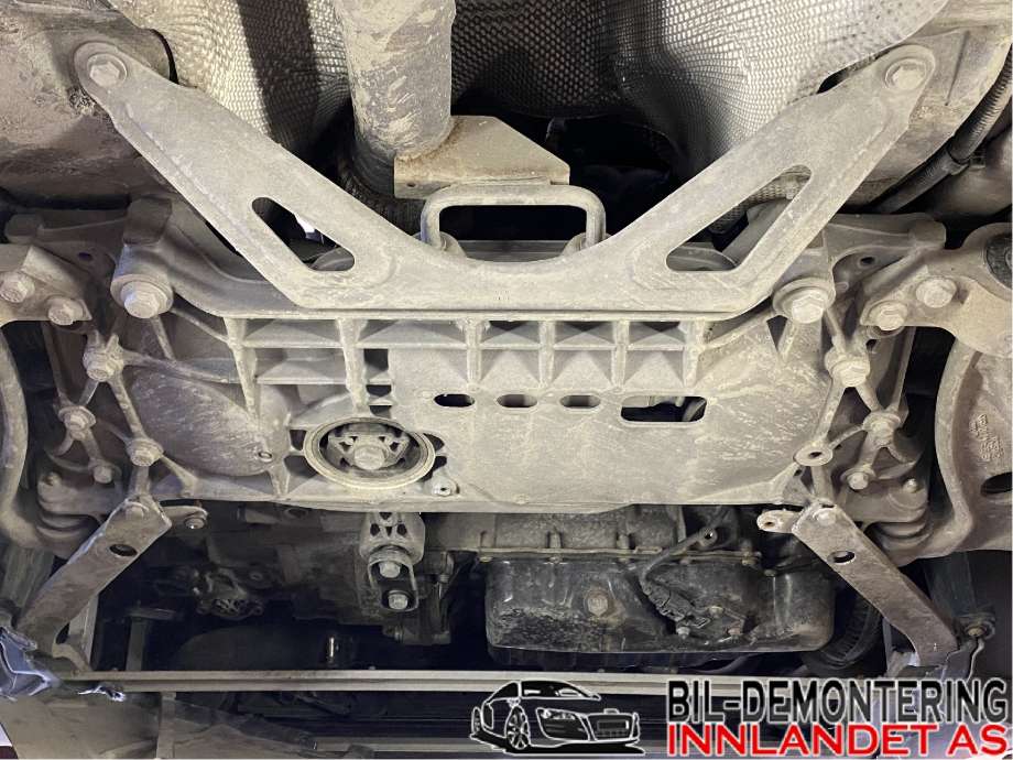 Travers foran hoved til Audi TT 2006-2014 (Type II) (AUDI|8J0 199 313 C|3C0 199 369 H|)