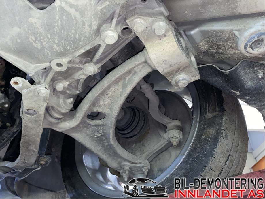 Travers foran hoved til Audi TT 2006-2014 (Type II) (AUDI|8J0 199 313 C|3C0 199 369 H|)