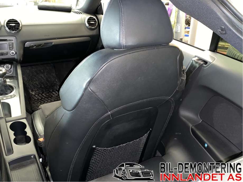 Sete foran høyre til Audi TT 2006-2014 (Type II)  (AUDI|8J0 881 106 E|8J8 881 806 AF|)