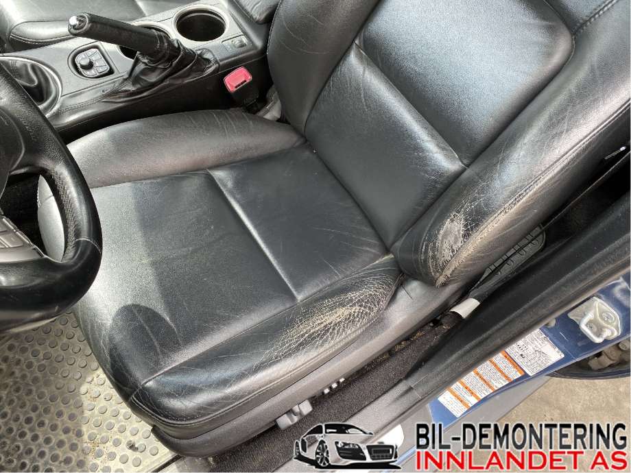 Sete foran venstre til Subaru Outback 2007-2009 (Type III, Fase 2)  (SUBARU|64102AG090|)