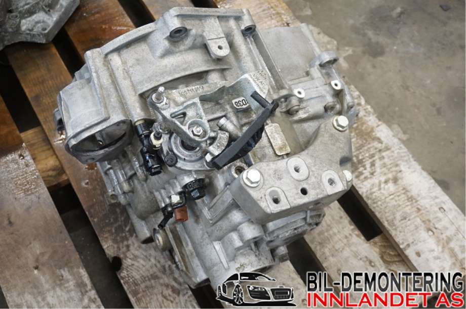 Girkasse manuell 6-trinn til VW Golf VII, 2012-2017 (Fase 1)  (VOLKSWAGEN|02Q 300 048 M)