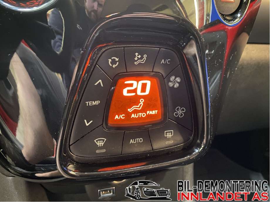 Varmeapparat betjening til Citroën C1, 2014-->> (Type II)  (CITROEN|16 113 061 80)